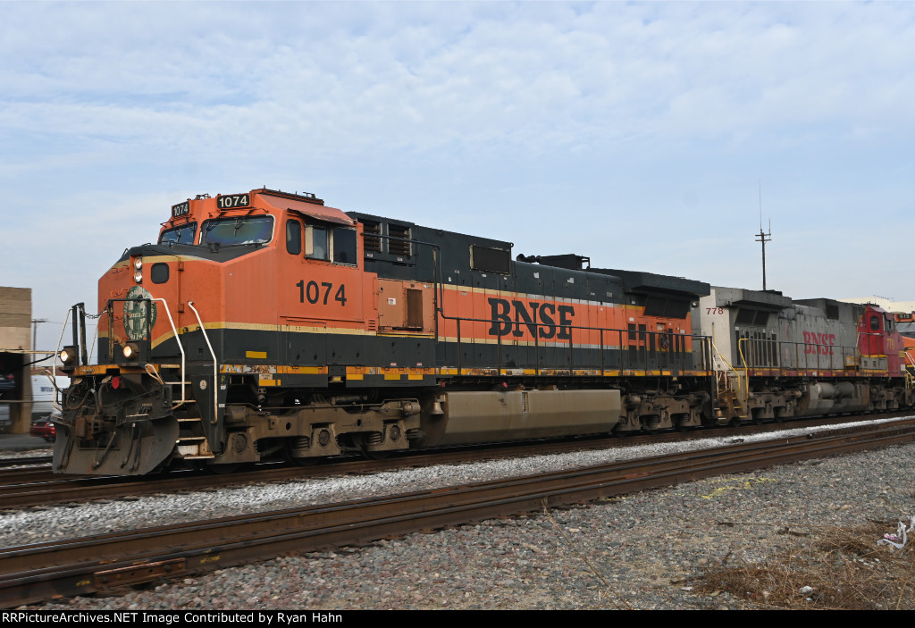 BNSF 1074 West 